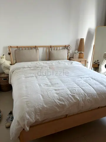Bed frame for sale - fire sale 750 AED