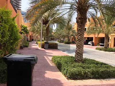 Spacious 5BR Villa | Bloomingdale Villas | Multiple Views | Unfurnished