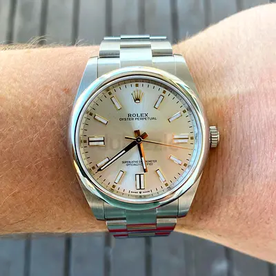 ROLEX OYSTER PERPETUAL OP 41MM SILVER DIAL OYSTER STEE