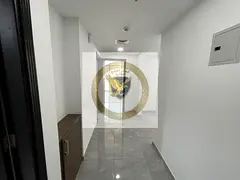 **Spacious 2BR apartment for annual rent in Al Majaz 2, Sharjah. Free parking, gym &amp; pool, balco