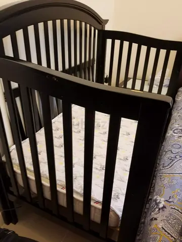 Juniors brand baby crib with Mattress