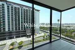 Vacant Now | Large Layout | Immaculate