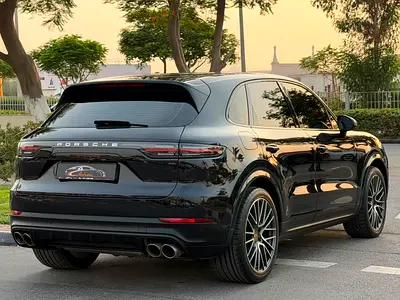 2018 Porsche CAYENNE — фото 6
