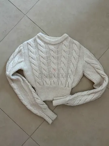 Woman sweater