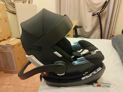 Cybex Aton Infant isofix car seat