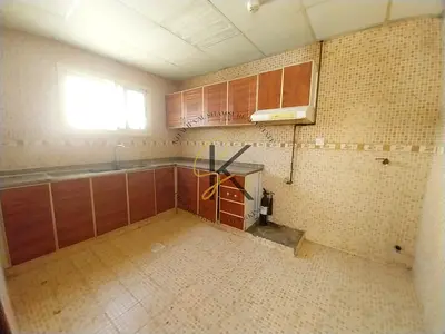 CLOSE TO LULU HAPER MARKET FAMILY BUILDING 1BHK SEPLAT AC ONLY 30K WITH BULCONEY BIG OFFER PARIM LO
