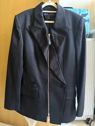 Louis Vuitton women’s Blazer Jacket