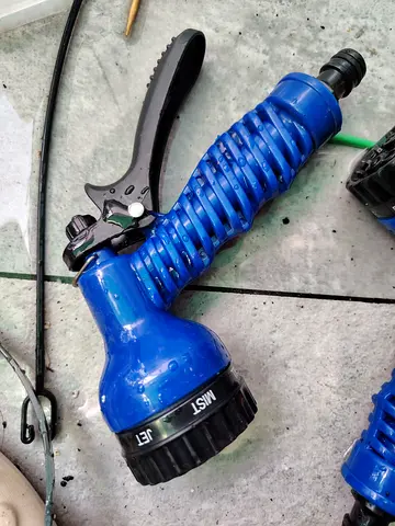 MOVING OUT SALE: Used Blue Multi-Setting Garden Hose Spray Nozzle - Good Condition