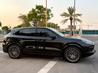 2018 Porsche CAYENNE — фото 5