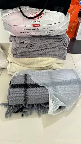 Set of 3 cozy grey and cream throws/blankets – lightly used