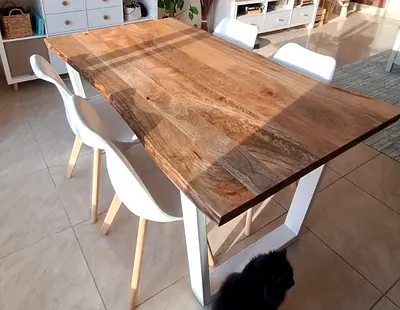 Live wood dining table