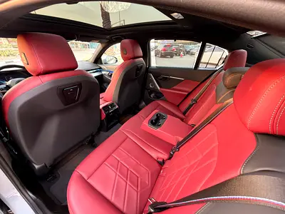 2024 BMW 5-SERIES — миниатюра 15