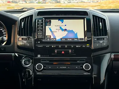 صورة 11 لـ 2015 Toyota LAND CRUISER