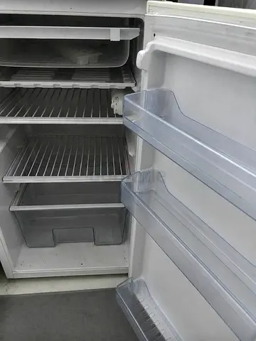 Medium sized fridge