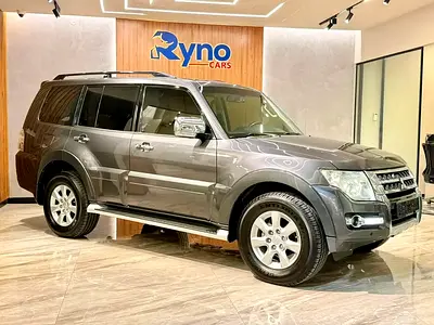 2017 Mitsubishi Pajero 3.5L GLS Mid – 5 Door | Excellent Condition | Accident Free | 900 Aed PM