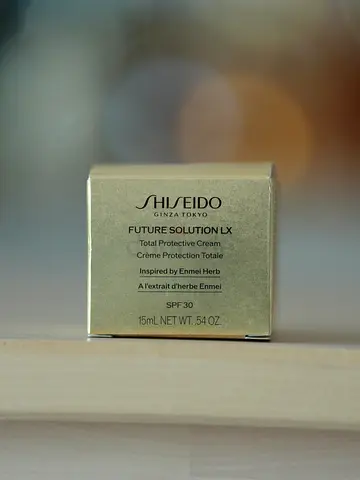 Shiseido Future Solution LX (sealed) - premium skincare cream 15ml
