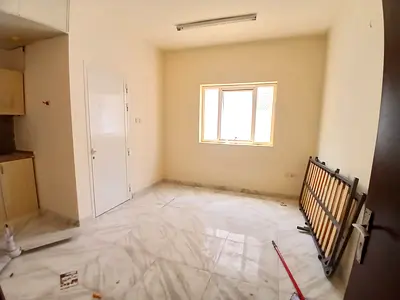 Lavish studio full family Building Near to Muwailah park just rent 20k