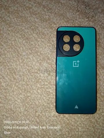 OnePlus 12 smartphone glass case
