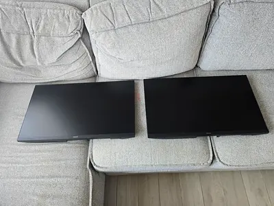 Two Samsung Monitors for Sale – Good Condition