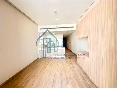 استوديو يطل على الجولف ووسط المدينة | شرفة | تشطيبات حديثة