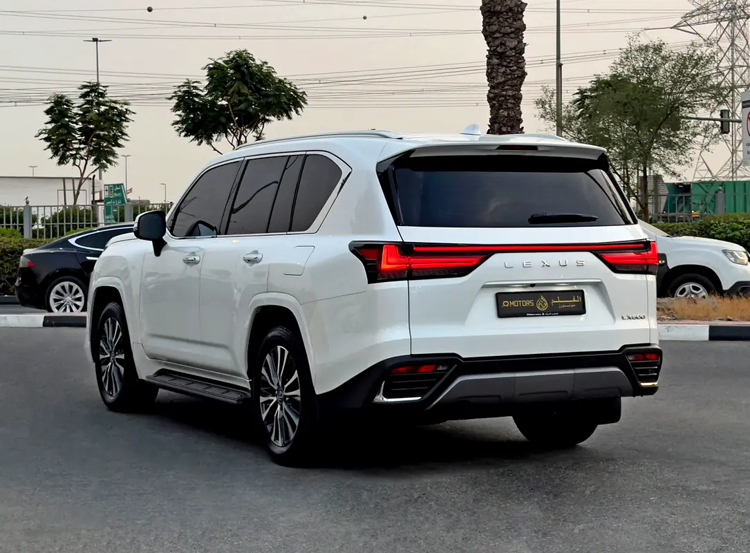 Lexus LX-Series 2025