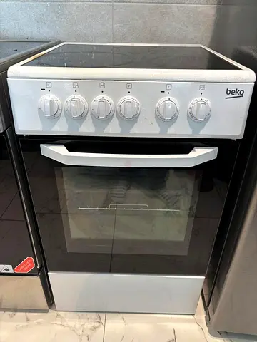 For Sale: Beko 50 × 50 cm Ceramic Cooker