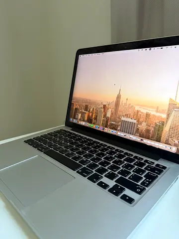 MacBook Pro (Retina, 13-inch, Early 2015)