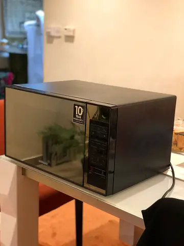 Samsung Microwave with Glass Mirror, 40L