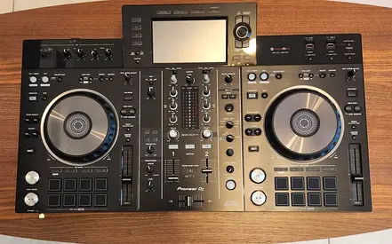 Pioneer XDJ RX2 DJ Controller