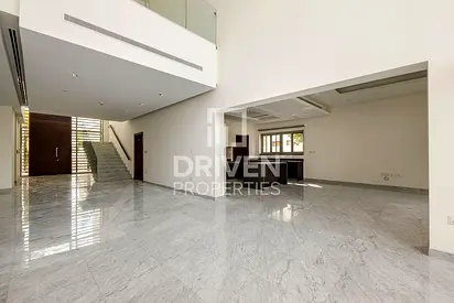 Vacant | Great Price | Unique Layout | D1 Expert