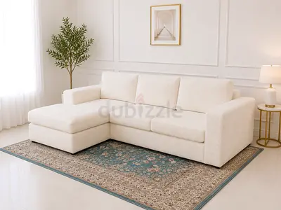 High-End Living Room Sofa

Create a luxurious atmosphere with this elegant corner sofa. Premium upho