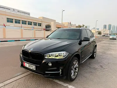 BMW X5 xDrive50i 2014 GCC Specs full option free accidents