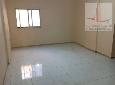 استوديو للإيجار السنوي في منطقة الجرف موقع ممتاز مساحة كبيرة
