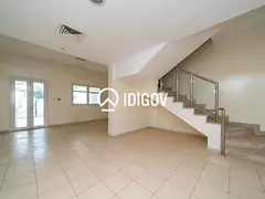 Vacant Now | Elegant Townhouse | Family Home