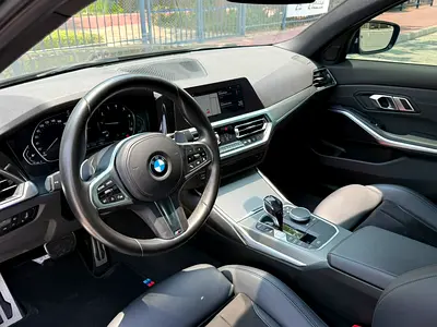 BMW 3 Series 330i, миниатюра 13