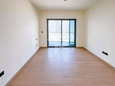 City Skyline View | Spacious Layout | 6 Cheques