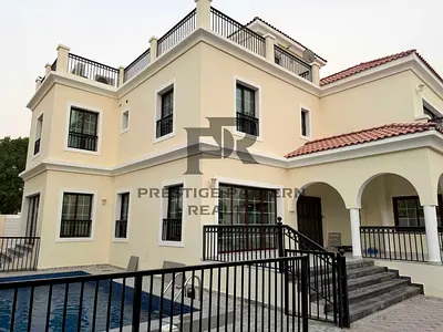 5 BEDROOM | PRIVATE POOL | READY TO MOVE IN