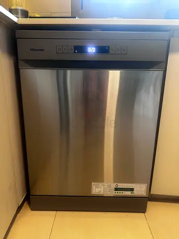 Stainless steel built-in dishwasher - good condition