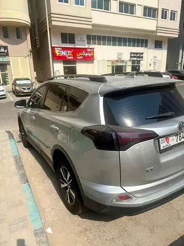 صورة 9 لـ 2017 Toyota RAV 4