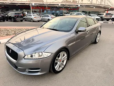Jaguar XJ Luxury (LWB) 2015 GCC Specs - Pristine Condition single owner