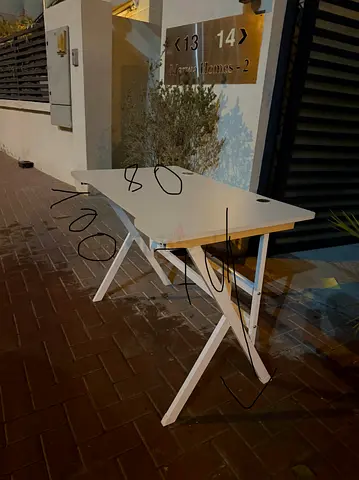 White folding desk / study table - good condition / WhatsApp 0568009585
