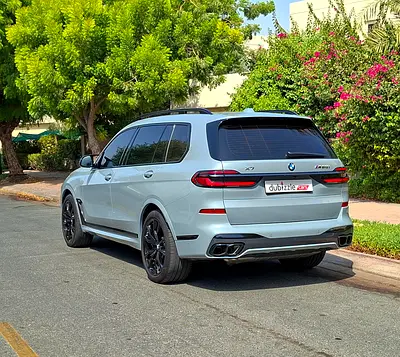 2025 BMW X7 缩略图 8