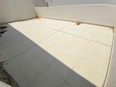 STUNNING 1BHK FOR RENT WITH BIG PRIVATE TERRACE MODERN FINISHING FAMILY BUILDING EASY ACCESS TO HIG