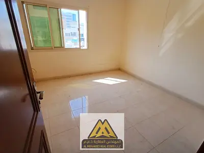 للإيجار السنوي غرفة وصالة بالراشدية 3 عجمان، غرفة ماستر، صالة واسعة، 2 حمام، تكييف مركزي، تشطيب جيد، موقع مميز، 28 ألف.