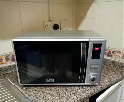 Black  Decker Microwave Oven - Used, Good Working Condition