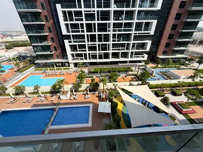 Modern 2BR Flat in Azizi Riviera | Meydan | 7 Mins to Downtown – 100K