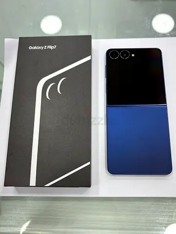 Samsung Galaxy z flip 7 256gb blue colour TDRA withbox Samsung care+ same new