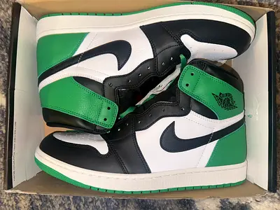 Air Jordan 1 Retro High Lucky Green