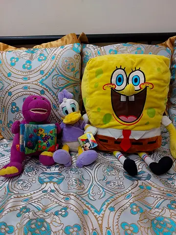 Bundle Barney, Daisy Duck SpongeBob stuffed Toys
