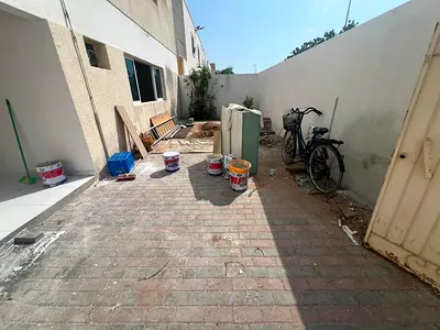 فيلا مستقلة بمساحة كبيرة | أمام فندق شيراتون | كورنيش الشارقة مساحات واسعه